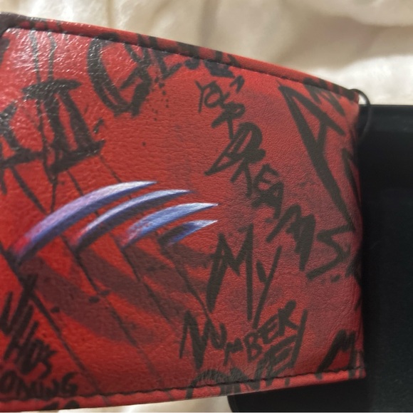 A Nightmare on Elm street Freddy Krueger  horror wallet w/collectors tin case - Picture 3 of 9